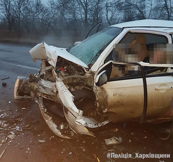 В Харьковской области произошло ДТП. Фото: facebook.com/police.kharkov 