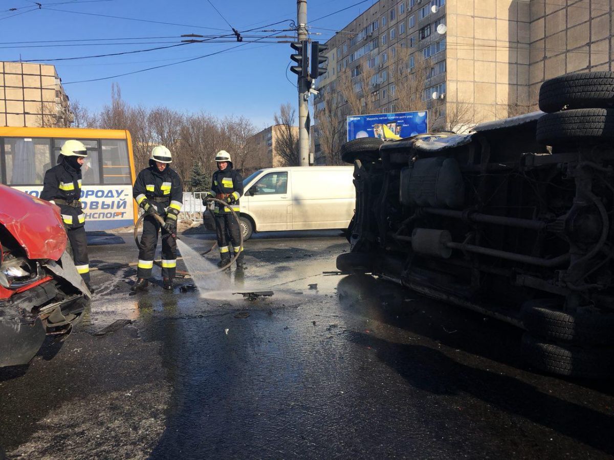 Пострадавших госпитализировали в городские больницы. 

