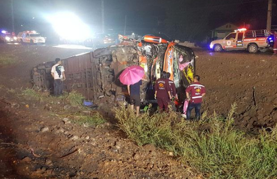 Водій автобуса вижив і буде допитаний. Фото: twitter.com/Thai_News_JP