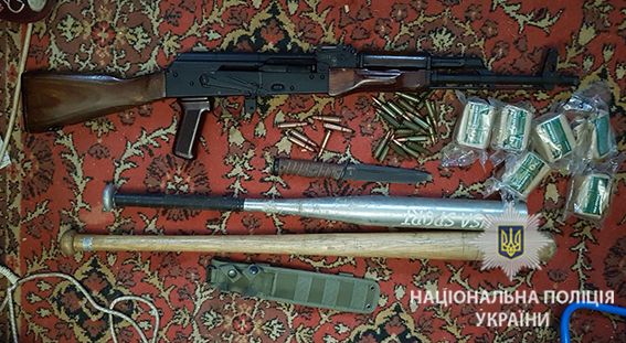 Полицейских подозревают в сутенерстве. Фото: Нацполиция 
