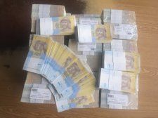 Гроші вилучено, а матеріали справи направлені в суд. Фото: sfs.gov.ua