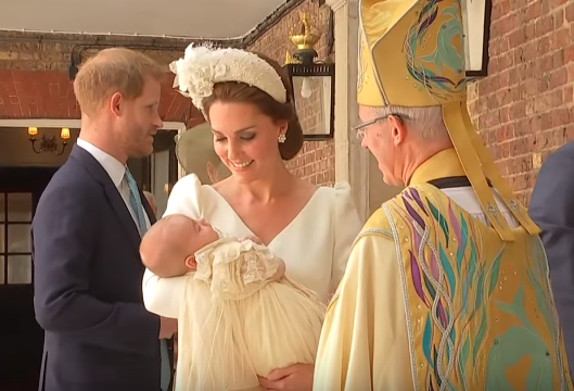 Луи родился 23 апреля 2018 года. Скриншот: youtube.com/watch?v=ZIMLkAuQt7w