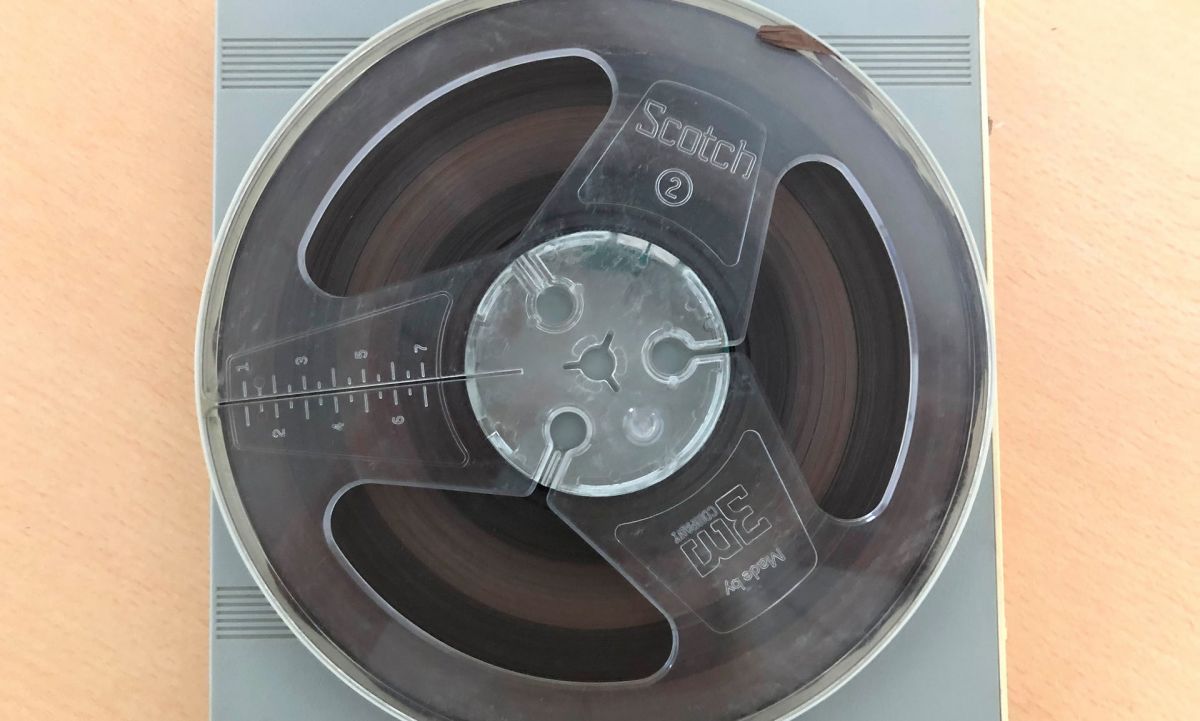 Перший студійний запис Девіда Боуї з 1963 року, коли він грав з The Konrads. Фото: Omega Auctions/