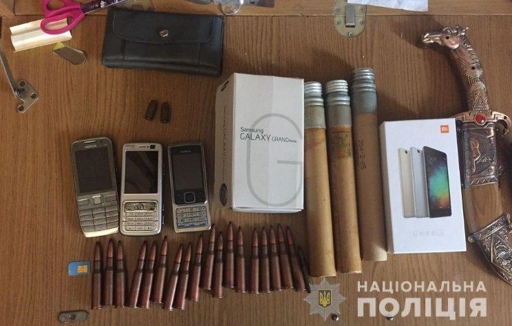 В Тернополе полицейские вымогали у пассажиров на вокзале деньги