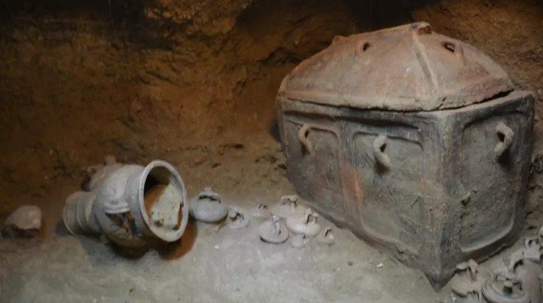 Раскопки продолжаются. Фото: Gizmodo