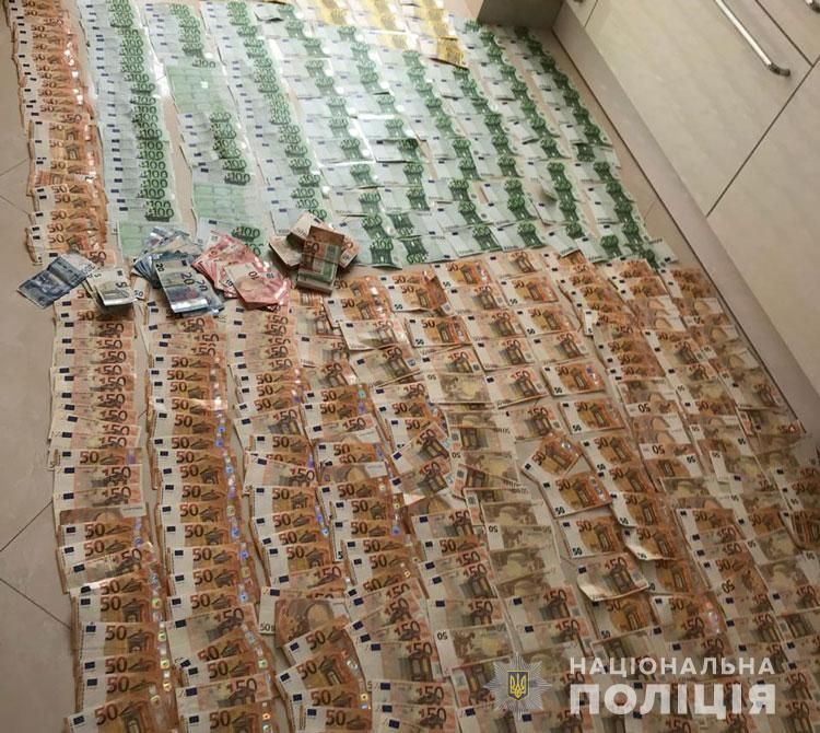 В вузе Запорожья выдавали фиктивные дипломы иностранцам. Фото: Нацполиция