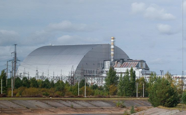 Объект является единственной солнечной электростанции находящаяся в 100 метрах от ядерного реактора. Фото: 