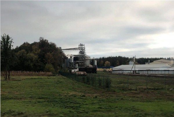 Вибухи були чутні кожні 3-4 секунди. Фото: strana.ua