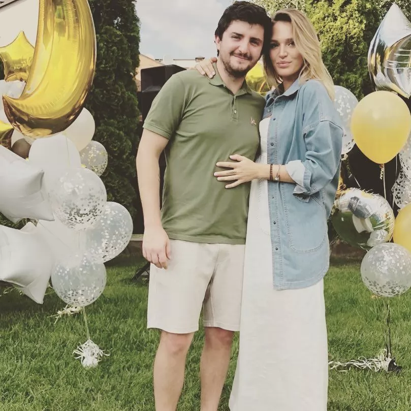 Новоиспеченные родители: Алла и Олег Гуревич, фото:instagram.com/alladobkinа007