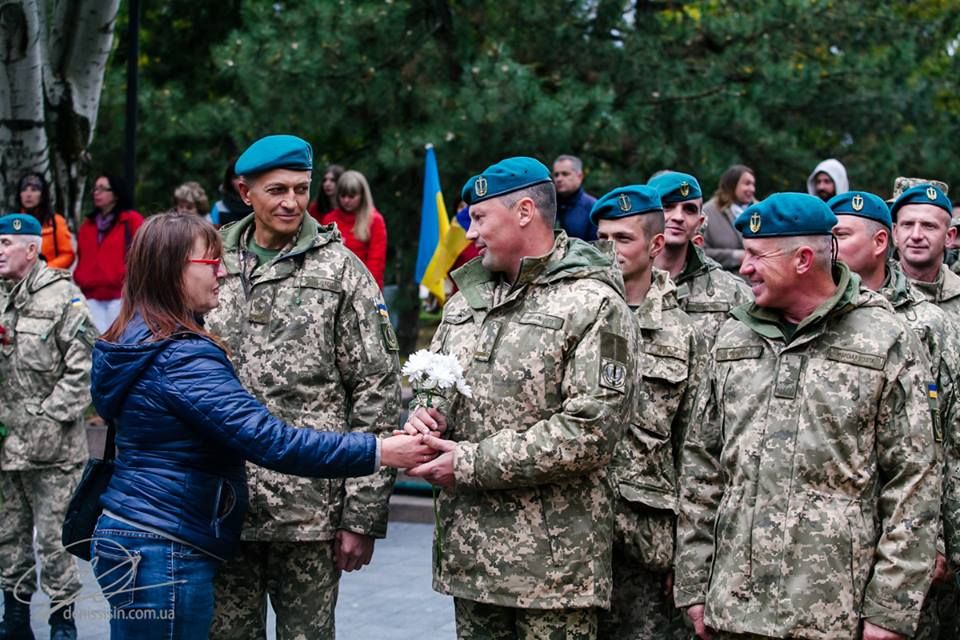 В Николаеве встретили морпехов с зоны ООС. Фото: facebook.cоm/Dеnis Sisin