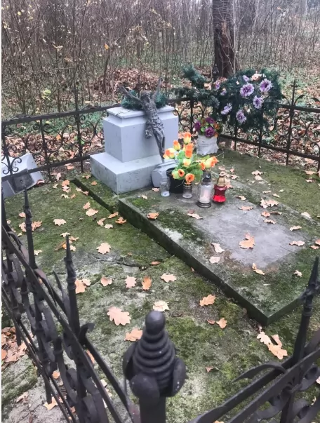 В Польше неизвестными были разрушены памятники на могилах украинцев. Фото: nasze-slowo.pl