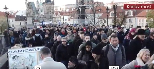 В Чехии  требуют отставки премьер-министра. Скриншот видео Novinky
