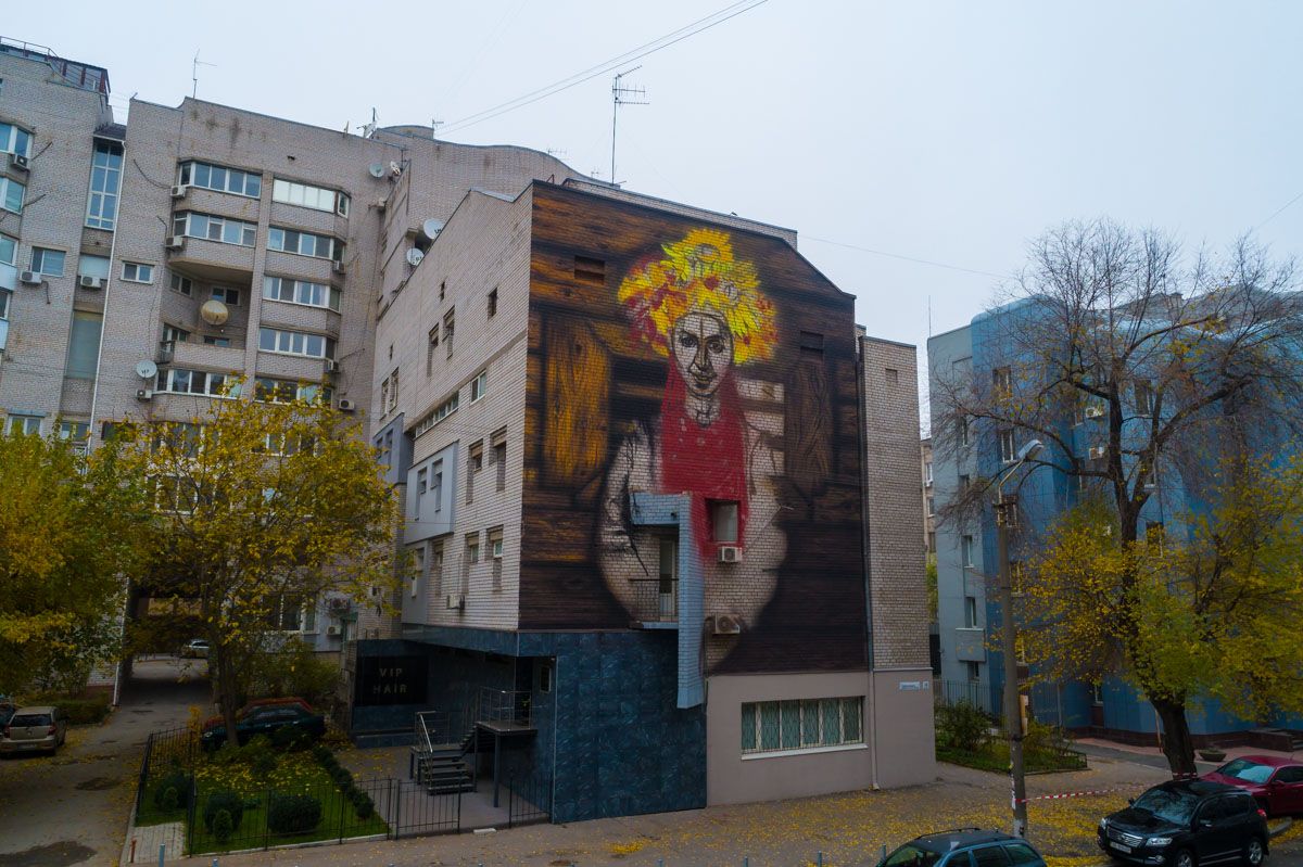 Робота нам муралом ще не завершена.