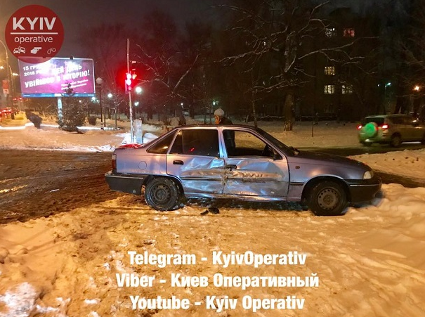 В Киеве Daewoo устроил ДТП