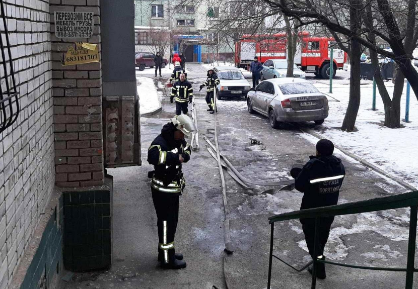 В Запорожье в пожаре погибли 2 пенсионера. Фото: ГосЧС
