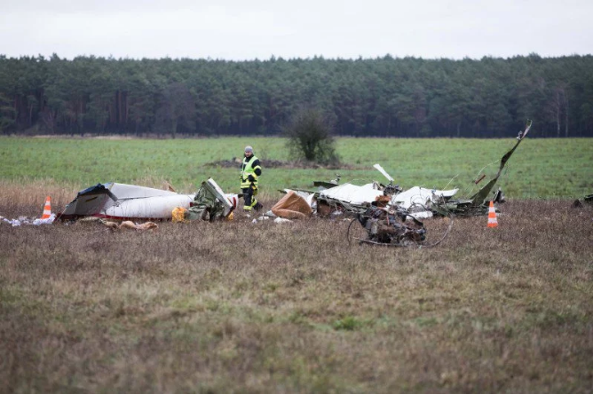 Крушение легкого самолета в Германии. Фото: Berliner Morgenpost