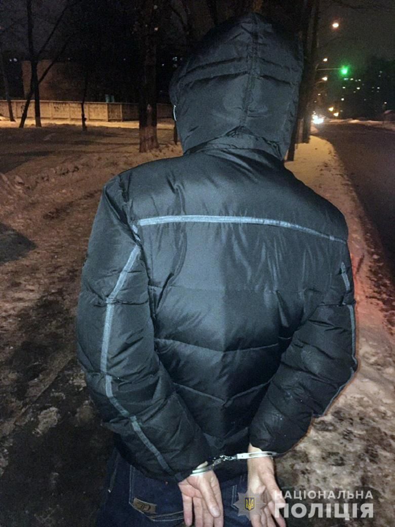 Ранее задержанный к ответственности не привлекался. 