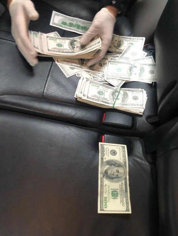 Чиновника поймали на 