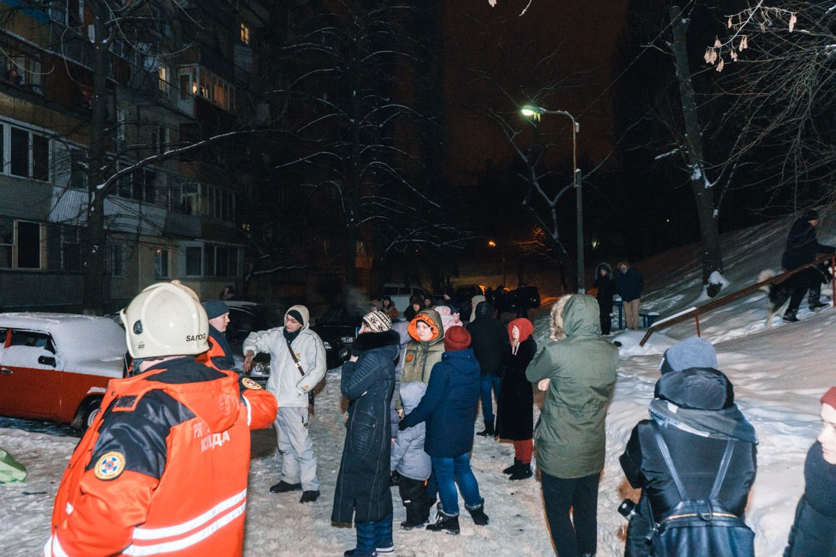 Спасателям удалось вовремя эвакуировать людей. Фото: 
