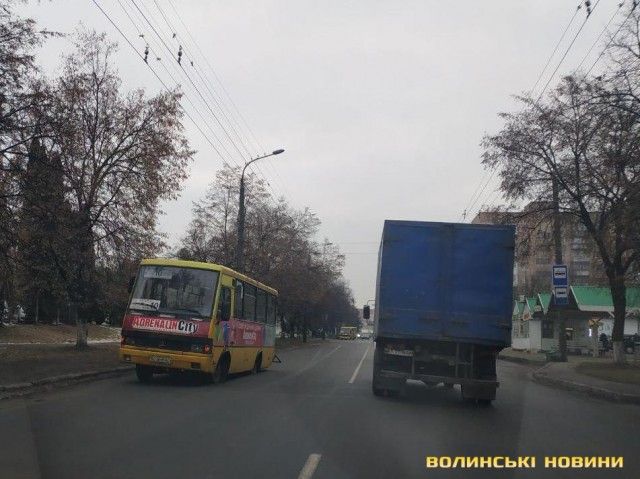 Никто из пассажиров не пострадал.