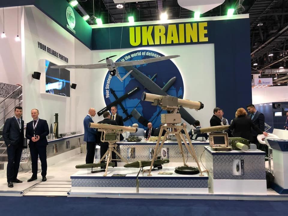 Украина принимает участие в выставке IDEX-2019. Фото: facebook.cоm/EmbassyOfUkraineInTheUAE 