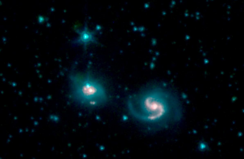 Слияние переживают считанные проценты галактик на сегодня. Фото: NASA