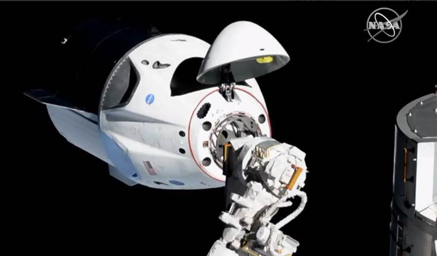 Космический корабль Crew Dragon SpaceX успешно пристыковался к МКС. Фото: nasa.gov