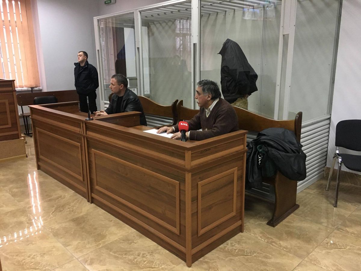Подозреваемый в нападении на сотрудника АП. Фото: прокуратура Киева