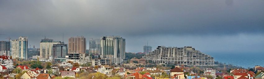 Панорама высотной застройки Аркадии.