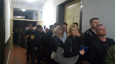 Очереди в Варшаве на выборах Президента Украины. Фото: Европейская правда
