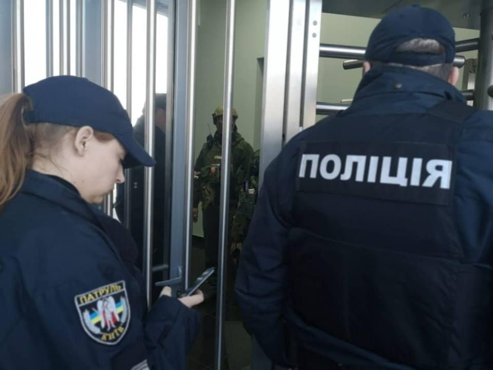 НАБУ проводит обыски в АРМА. Фото: facebook.com/bochkаla