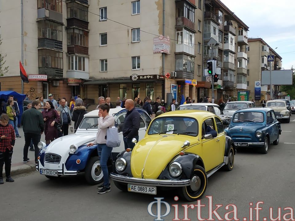 Автопробег в Ивано-Франковске. Фото: firtkа.if.ua