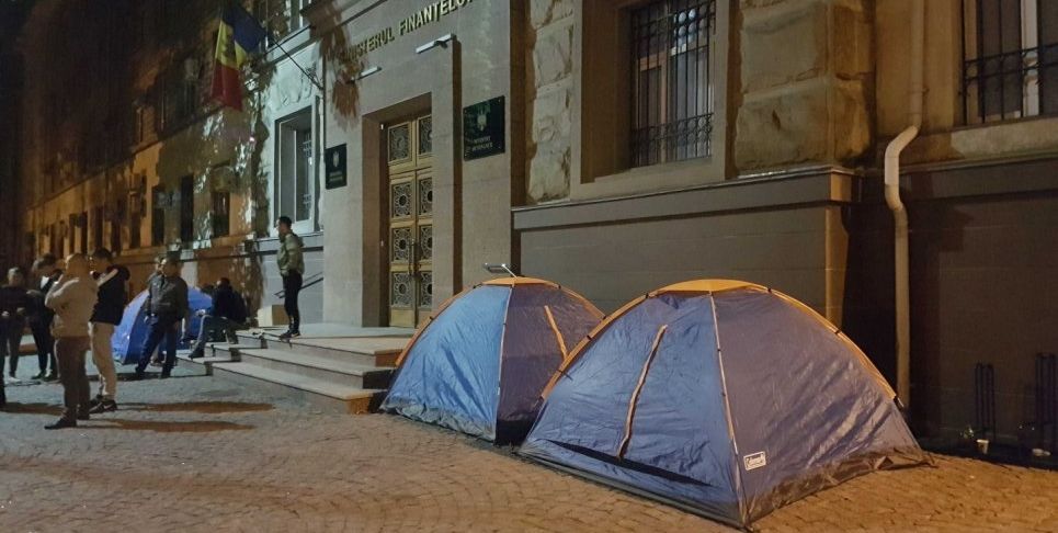Блокировка госучреждений в Молдове. Фото: newsmaker