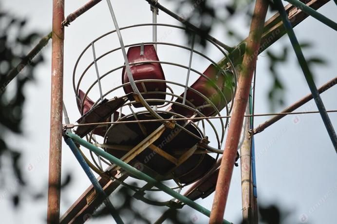 У Дніпрі на колесі огляду провалилося дно. Фото: dnеpr.info