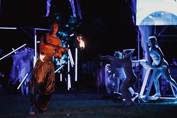 Circus Night Market від 