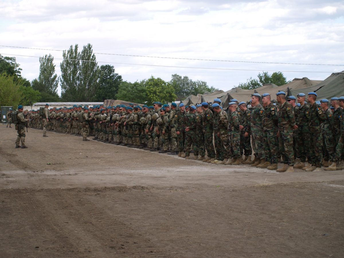 Військові