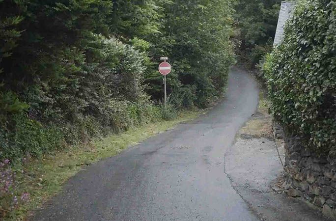 Начало самой крутой улицы в мире Ffordd Pen Llech. Фото: guinnessworldrecords.com