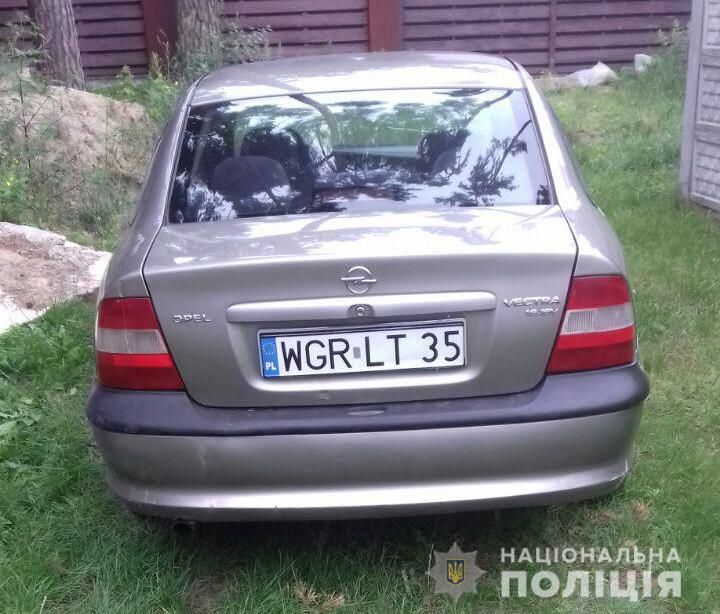 Авто нападавших.