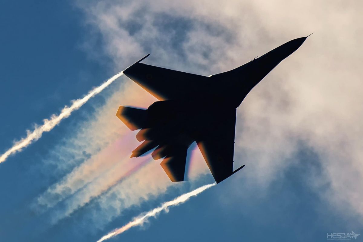 Боевой истребитель Су-27 во время выступления в Польше. Фото: Повітряне командування 