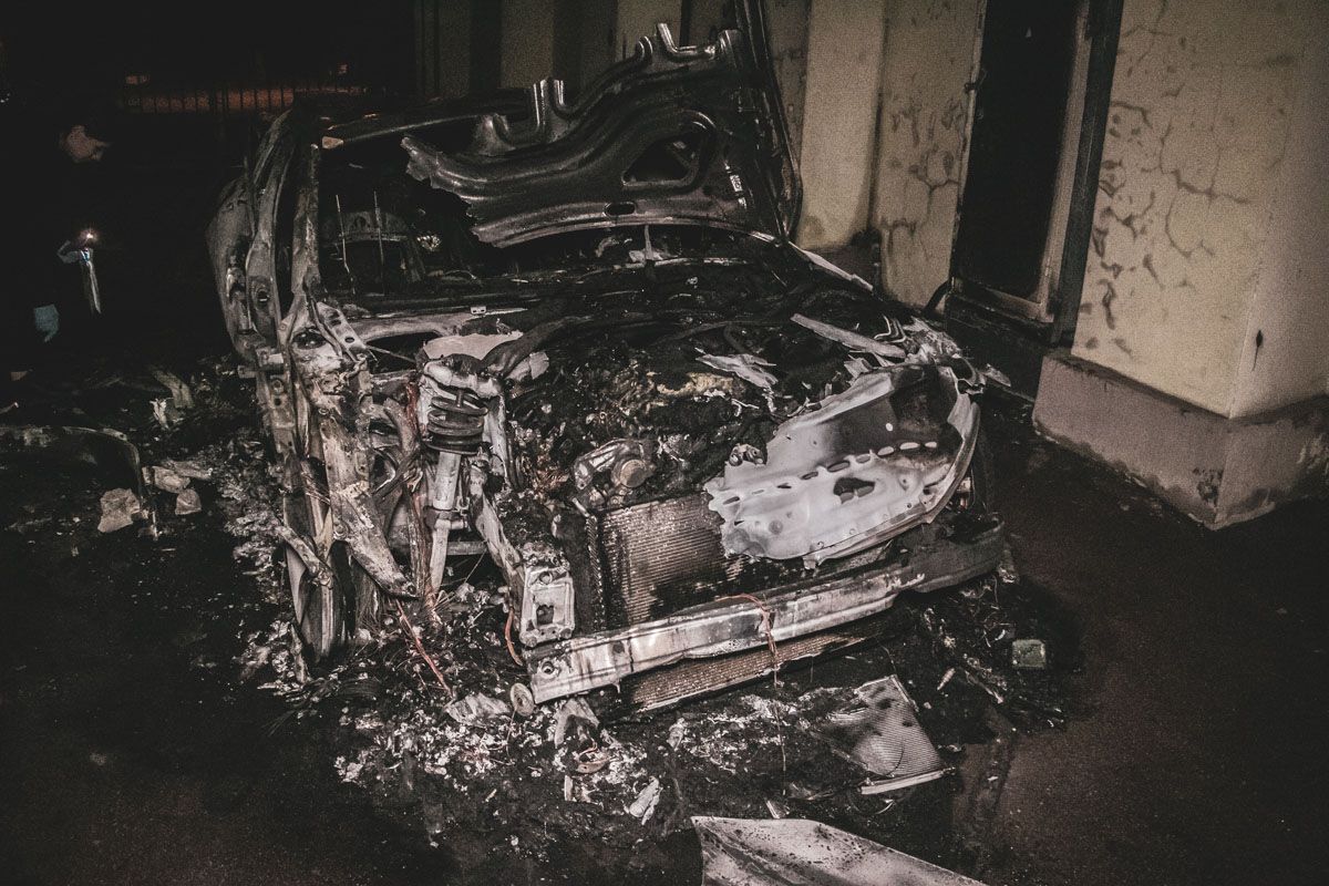 Авто сына Гонтаревой сгорело. Фото: Информатор