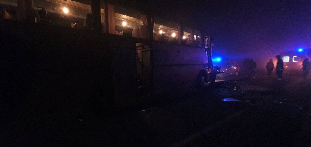 ДТП с автобусом и грузовиком. Фото: rv.dsns.gov.ua