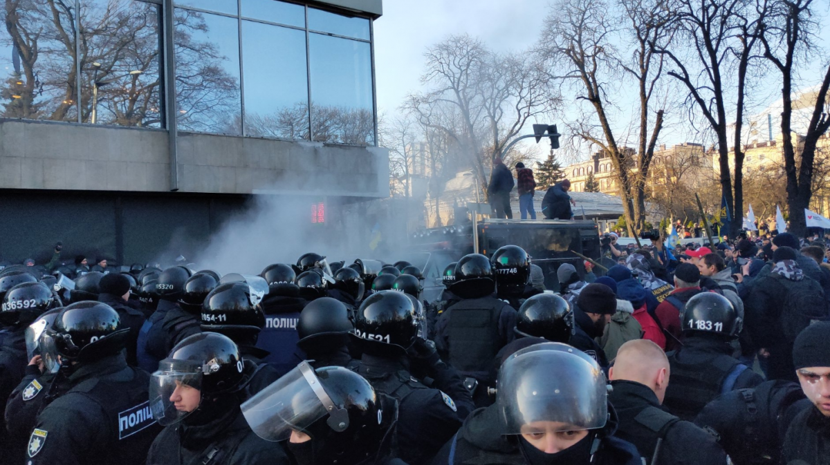 Столкновения под Радой. Фото: Роман Петушков/Фейсбук
