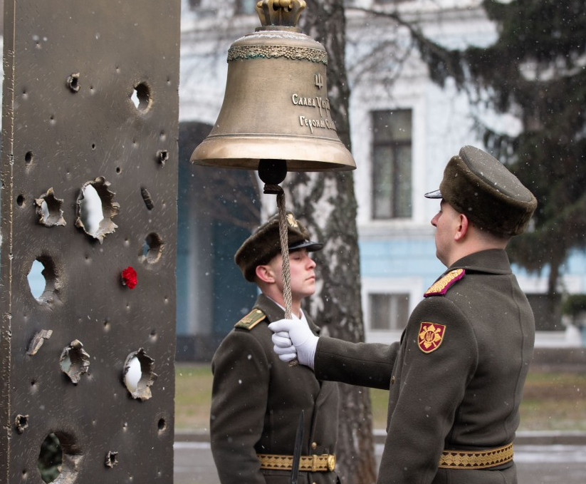 Зеленський вшанував пам'ять кіборгів. Фото: Офіс Президента