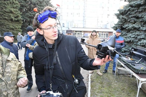 Квадрокоптеры поступят на вооружение армии уже через пару месяцев.