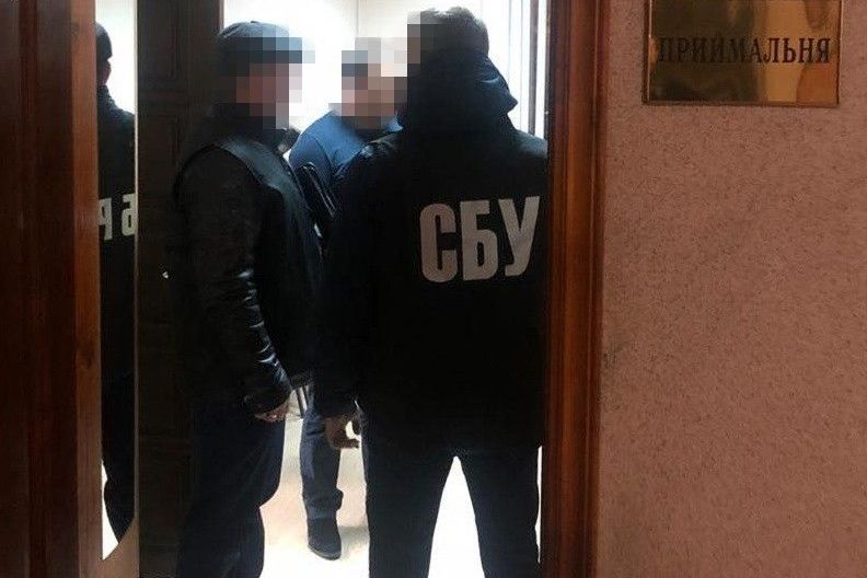 СБУ задержали чиновника на взятке. Фото: ssu.gov.ua