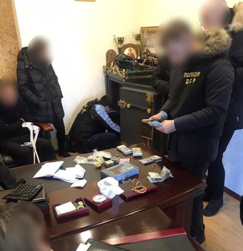 У Вінницькій області депутат попався на хабарі. Фото: прокуратура