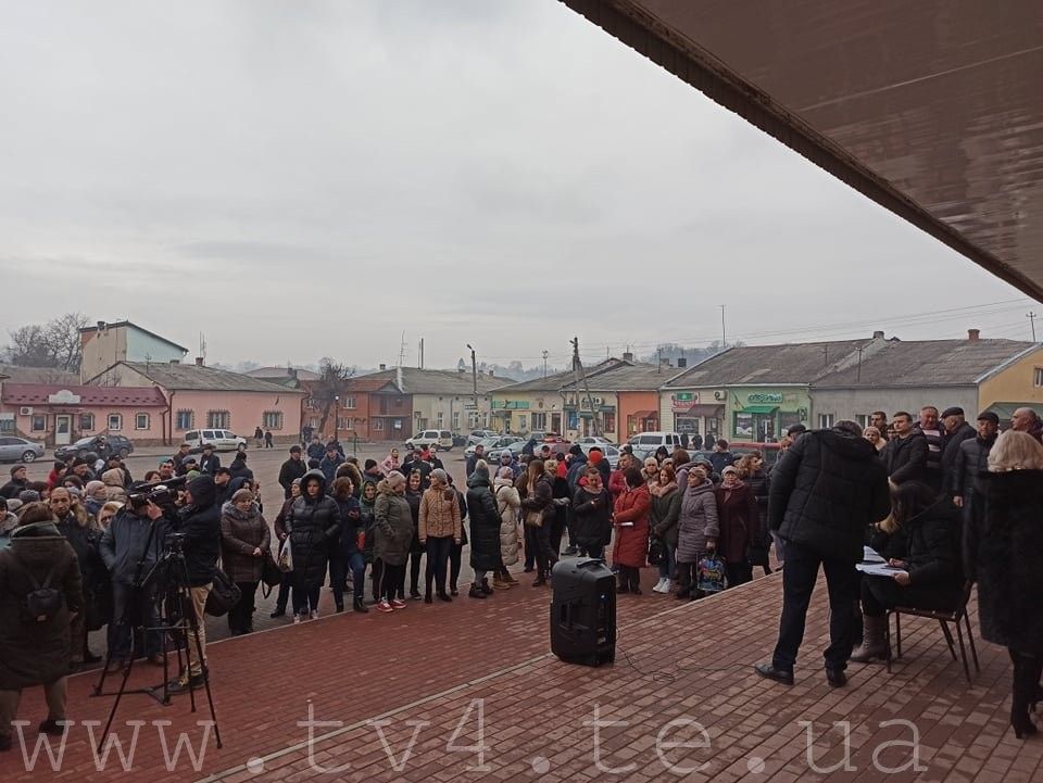Жители Микулянцев протестуют размещению эвакуированных из Китая в 