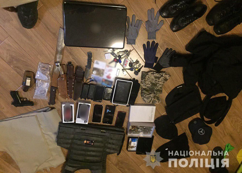 Обыски в квартире задержанных