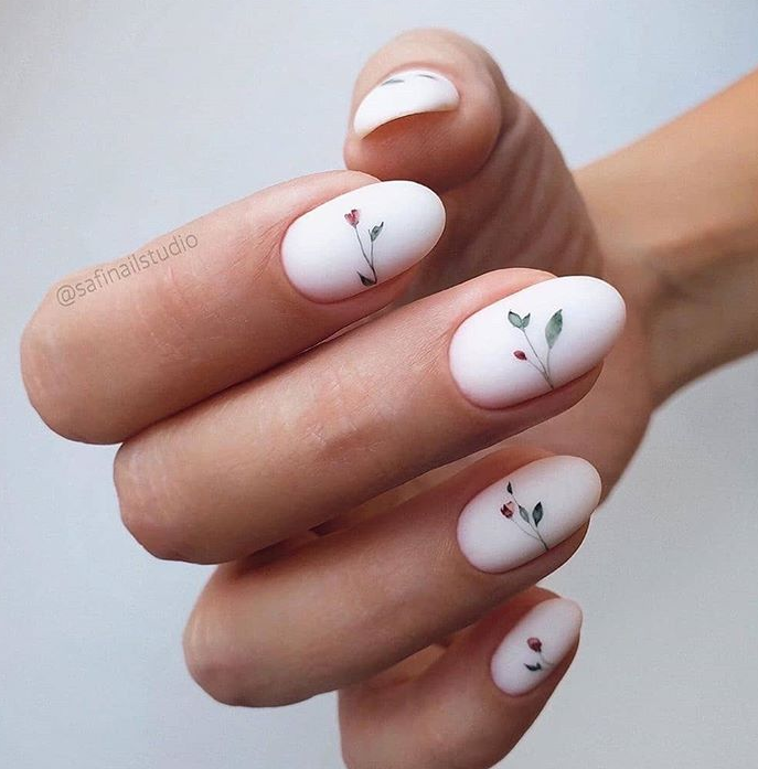 Нежный маникюр к 8 Марта. Фото: Инстаграм/nailsoftheday
