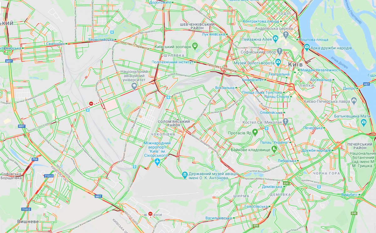 Пробки в п'ятницю. Фото: infoportal.kiev.ua